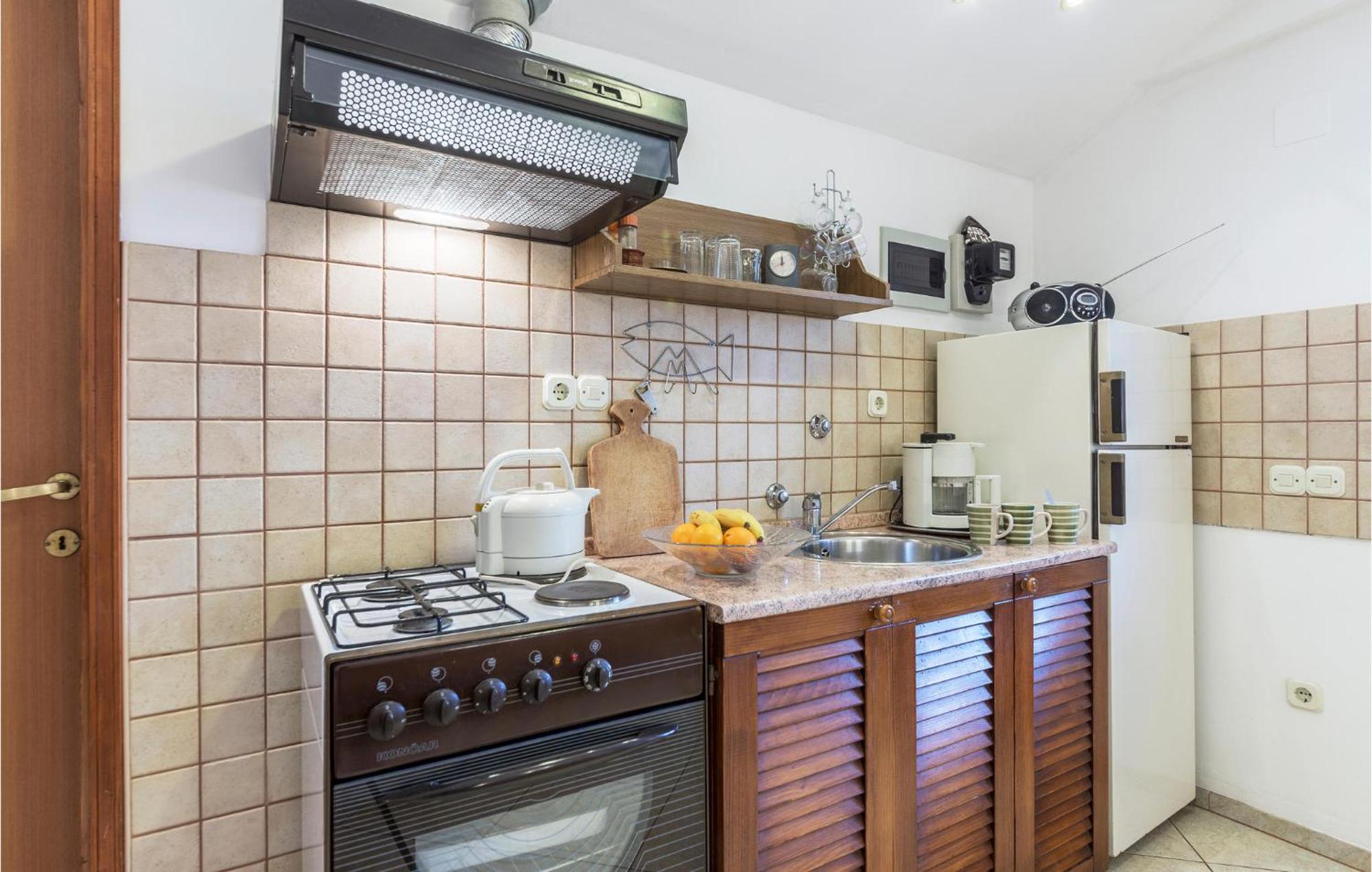 Awesome Studio In Pula With Wifi Bagian luar foto